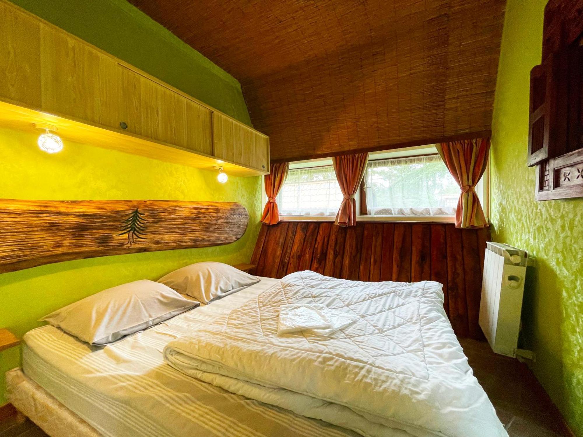 Chalets Des Trois Hetres Plombieres-les-Bains Luaran gambar